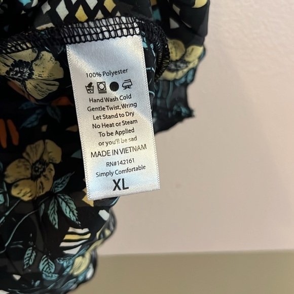 LulaRoe Jill skirt floral size XL - Picture 4 of 5